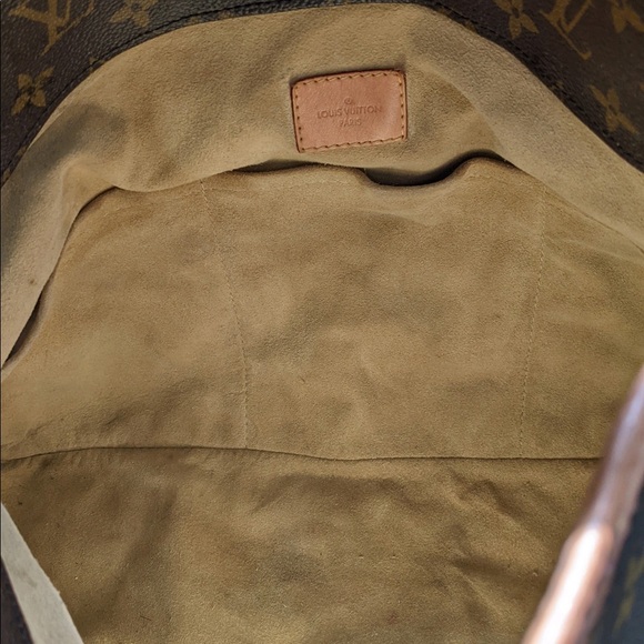 LV authentic - Picture 3 of 8